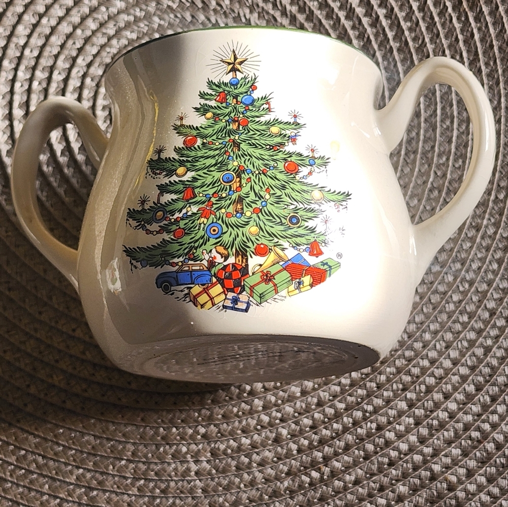 Cuthbertson Cream and Green Serveware with Festive Tree Design
